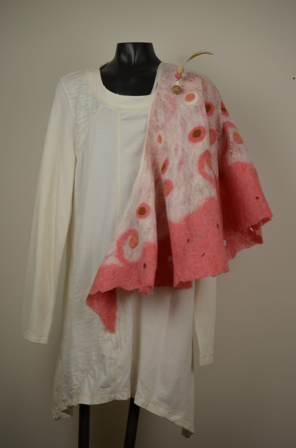 pink/cream wrap - Image 2