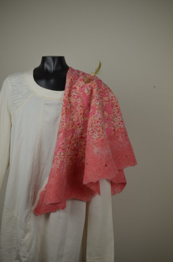 pink/cream wrap - Image 4